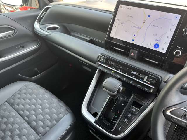 トヨタ ヴォクシー ２．０ Ｓ－Ｚ R6年 (関東) 99