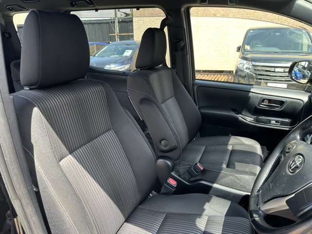 トヨタ ヴォクシー ２．０ ＺＳ H29年 (関東) 99
