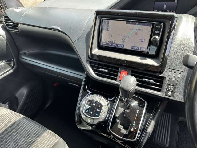 トヨタ ヴォクシー ２．０ ＺＳ H29年 (関東) 99