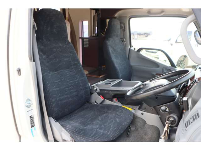 トヨタ カムロード ナッツＲＶ H28年 () 99