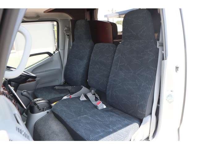 トヨタ カムロード ナッツＲＶ H28年 () 99