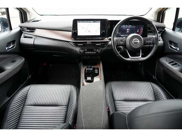日産 ノートオーラ １．２ Ｇ レザーエディション R4年 () 99