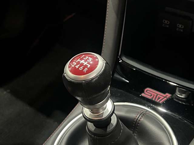 スバル ＷＲＸ　ＳＴＩ ＳＴＩ ２．０ ４ＷＤ R1年 (関東) 99