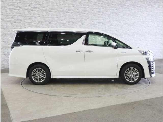 トヨタ ヴェルファイア　ハイブリッド ハイブリッド ２．５ ＺＲ Ｅ－ＦＯＵＲ ４ＷＤ H30年 (関東) 99