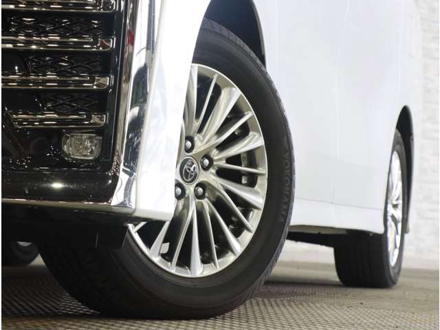 トヨタ ヴェルファイア　ハイブリッド ハイブリッド ２．５ ＺＲ Ｅ－ＦＯＵＲ ４ＷＤ H30年 (関東) 99