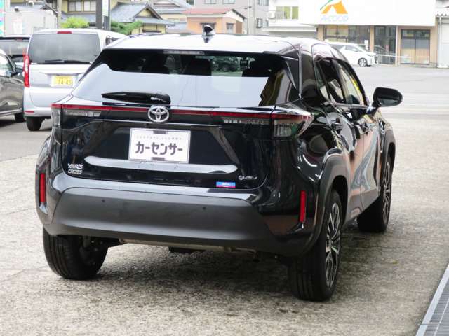 トヨタ ヤリスクロス　ハイブリッド １．５ ハイブリッド Ｚ Ｅ－ＦＯＵＲ ４ＷＤ R7年 (甲信越・北陸) 99