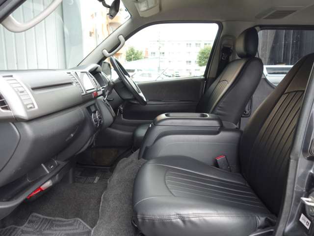 トヨタ ハイエースバン ３．０ マルチロールトランスポーター タイプＩＩ ロング ディーゼルターボ ４ＷＤ H23年 () 99