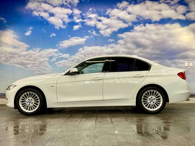 ＢＭＷ ３シリーズ ３２０Ｉ Ｘドライブ ラグジュアリー ４ＷＤ H24年 () 99