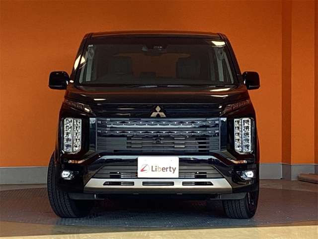 三菱 デリカ　Ｄ：５ ２．２ シャモニー 電動サイドステップ非装着車 ディーゼルターボ ４ＷＤ R8年 (近畿) 99