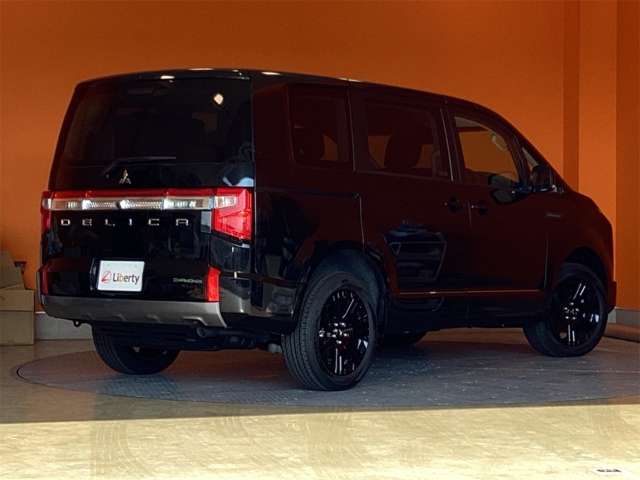 三菱 デリカ　Ｄ：５ ２．２ シャモニー 電動サイドステップ非装着車 ディーゼルターボ ４ＷＤ R8年 (近畿) 99