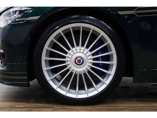 ＢＭＷアルピナ Ｄ３ リムジン ビターボ R1年 (関東) 99