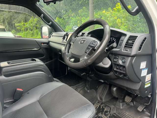 トヨタ ハイエースバン ２．８ スーパーＧＬ ダークプライムＩＩ ロングボディ ディーゼルターボ ４ＷＤ R3年 (関東) 99