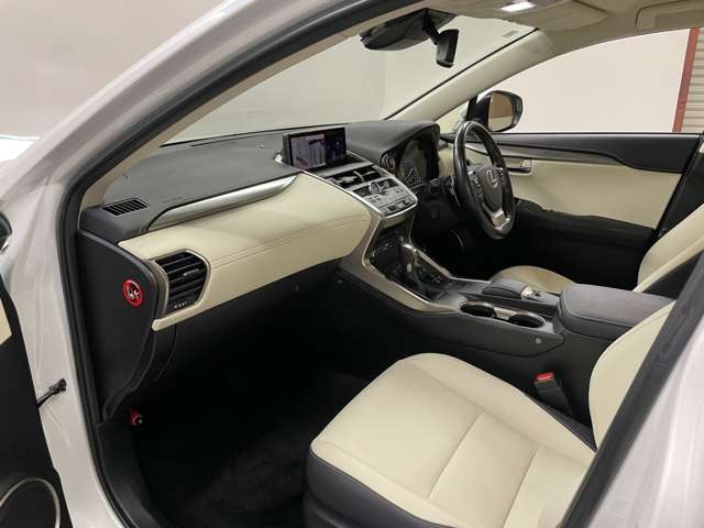 レクサス ＮＸ３００ｈ Ｉパッケージ R1年 (甲信越・北陸) 99