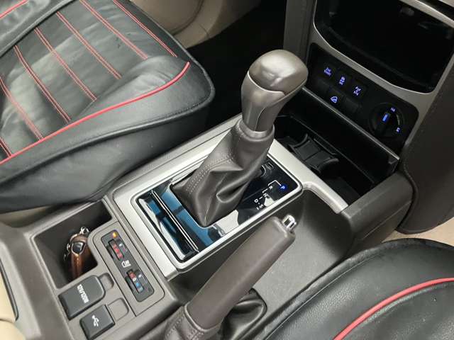 トヨタ ランドクルーザープラド ２．８ ＴＸ Ｌパッケージ ディーゼルターボ ４ＷＤ R4年 (近畿) 99