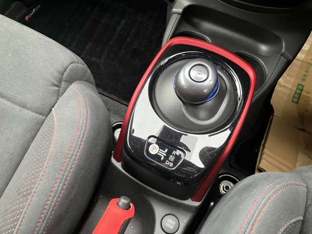 日産 ノート １．２ Ｅ－ＰＯＷＥＲ ＮＩＳＭＯ R2年 (近畿) 99
