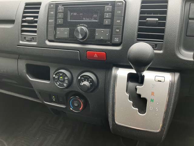 トヨタ ハイエースバン ＤＸ H29年 (近畿) 99
