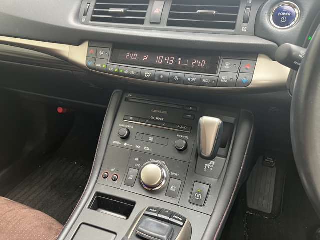 レクサス ＣＴ２００ｈ バージョンＣ H30年 (近畿) 99