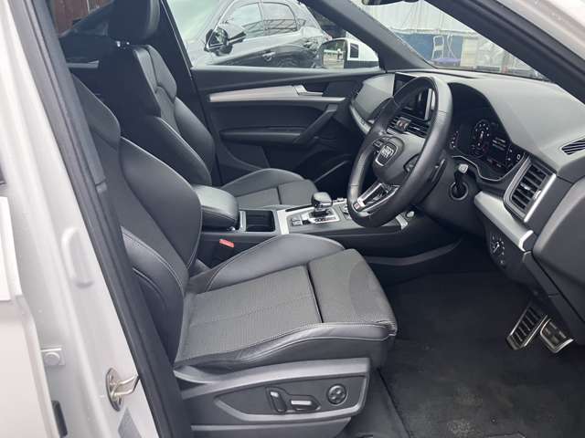 アウディ Ｑ５ ２．０ ＴＦＳＩ クワトロ スポーツ Ｓラインパッケージ ４ＷＤ H30年 (近畿) 99