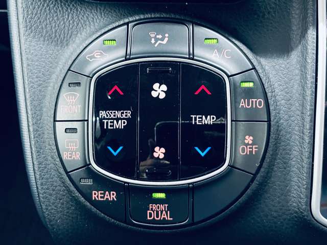 トヨタ ヴォクシー ２．０ ＺＳ H26年 (近畿) 99
