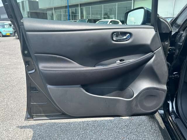 日産 リーフ Ｇ H30年 () 99