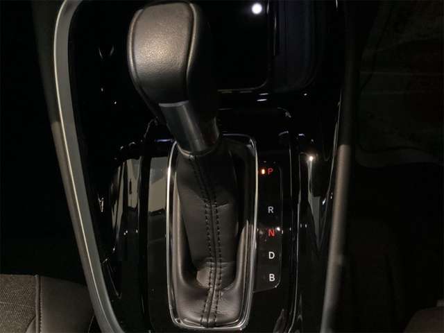 ホンダ ヴェゼル １．５ Ｅ：ＨＥＶ Ｚ R5年 () 99
