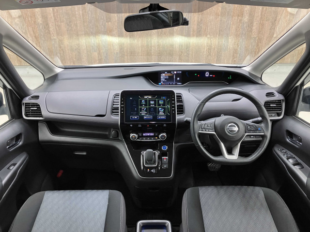 日産 セレナ １．２ Ｅ－ＰＯＷＥＲ ハイウェイスター Ｖ R1年 (近畿) 99
