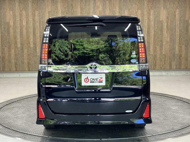 トヨタ ヴォクシー ２．０ ＺＳ 煌ＩＩ H28年 (近畿) 99