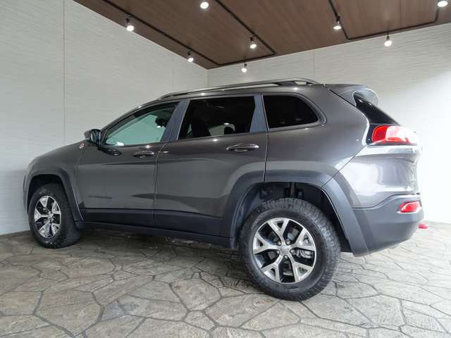 ジープ チェロキー トレイルホーク ４ＷＤ H26年 () 99