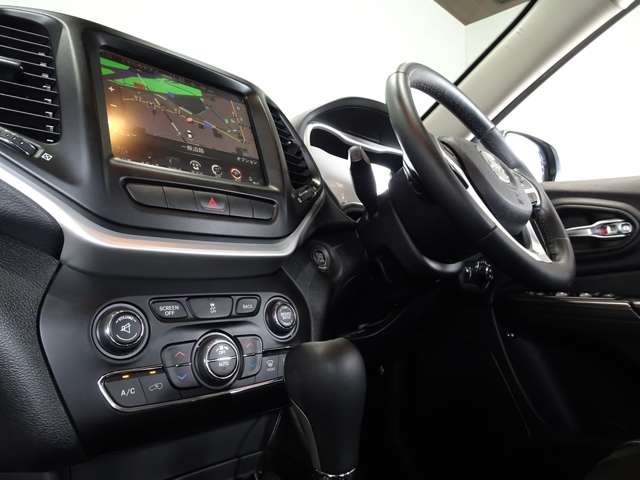 ジープ チェロキー トレイルホーク ４ＷＤ H26年 () 99