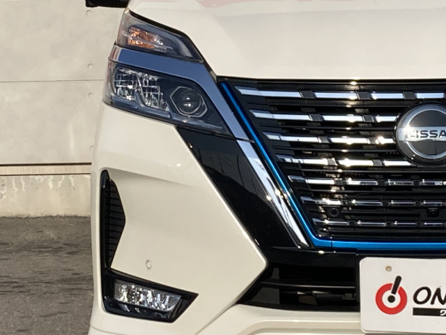 日産 セレナ １．２ Ｅ－ＰＯＷＥＲ ハイウェイスター Ｖ R4年 (四国) 99