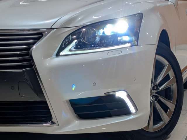 レクサス ＬＳハイブリッド ６００Ｈ バージョンＣ Ｉパッケージ ４ＷＤ H28年 (関東) 99