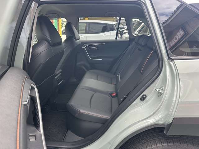 トヨタ ＲＡＶ４ ２．５ ハイブリッド アドベンチャー Ｅ－ＦＯＵＲ ４ＷＤ R7年 (東海) 99
