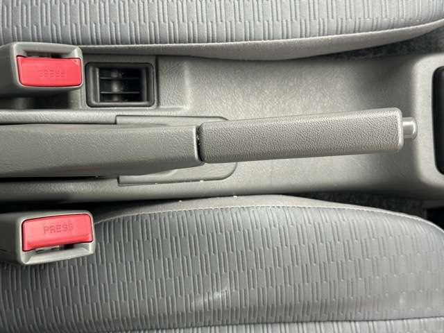 三菱 ミニキャブミーブ ＣＤ １６．０ＫＷＨ ４シーター ハイルーフ R4年 (東海) 99