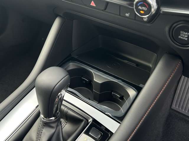 マツダ ＭＡＺＤＡ３　ファストバック ２．０ ２０Ｓ レトロスポーツエディション R8年 (九州・沖縄) 99