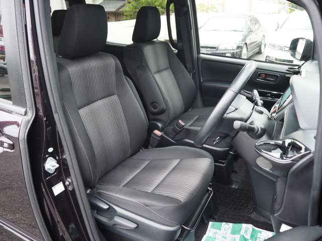 トヨタ ヴォクシー ２．０ ＺＳ H29年 () 99