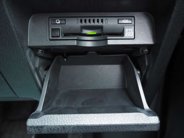 トヨタ ヴォクシー ２．０ ＺＳ H29年 () 99