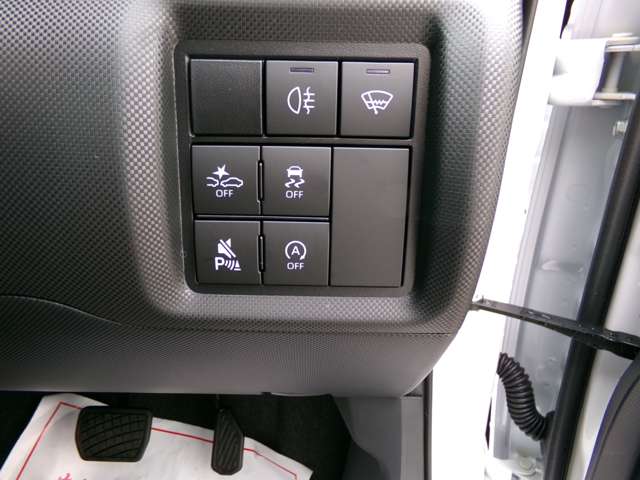 ダイハツ ロッキー １．０ プレミアム Ｇ ４ＷＤ R8年 () 99