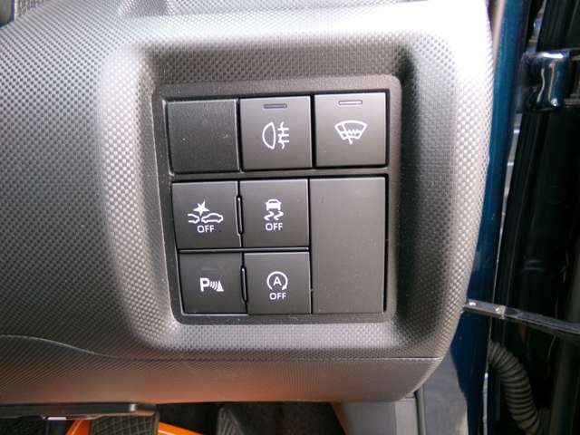 ダイハツ ロッキー １．０ プレミアム Ｇ ４ＷＤ R5年 () 99