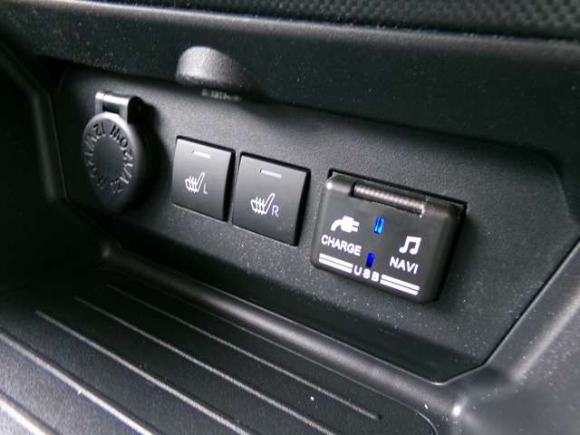 ダイハツ ロッキー １．０ プレミアム Ｇ ４ＷＤ R5年 () 99
