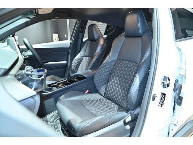 トヨタ Ｃ−ＨＲ ハイブリッド １．８ Ｇ モード ネロ セーフティ プラスＩＩＩ R5年 () 99