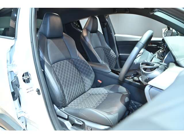 トヨタ Ｃ−ＨＲ ハイブリッド １．８ Ｇ モード ネロ セーフティ プラスＩＩＩ R5年 () 99