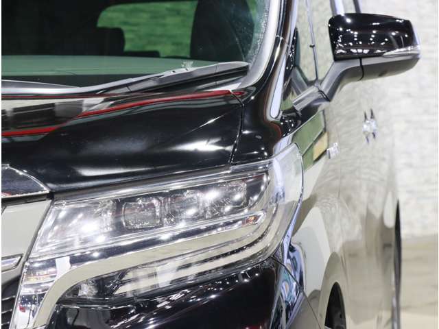 トヨタ アルファード　ハイブリッド ハイブリッド ２．５ エグゼクティブ ラウンジ Ｅ－ＦＯＵＲ ４ＷＤ H30年 (関東) 99