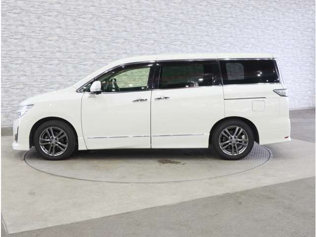 日産 エルグランド ２．５ ２５０ハイウェイスター アーバンクロム ４ＷＤ H24年 (関東) 99