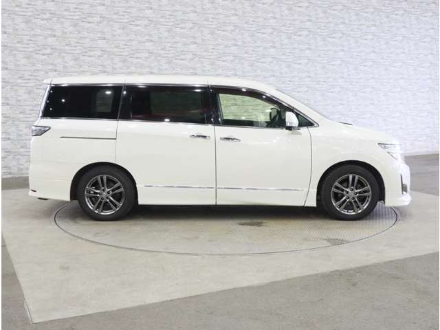 日産 エルグランド ２．５ ２５０ハイウェイスター アーバンクロム ４ＷＤ H24年 (関東) 99