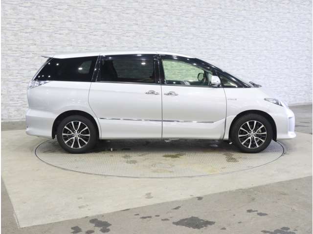 トヨタ エスティマ　ハイブリッド ２．４ アエラス プレミアム エディション ４ＷＤ H25年 (関東) 99
