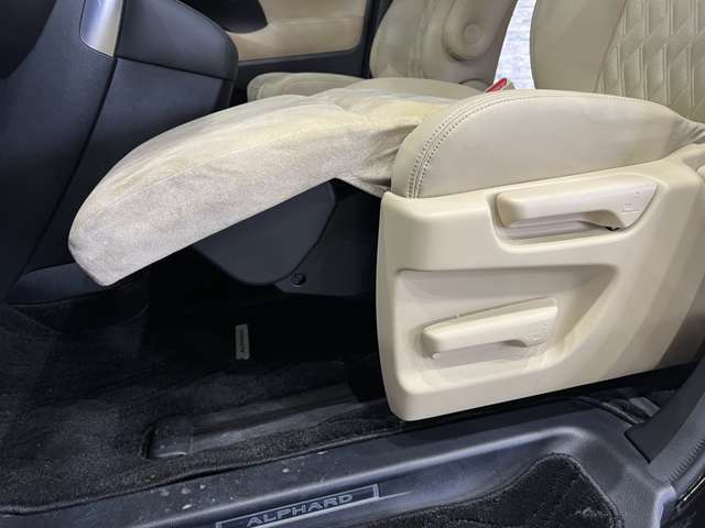 トヨタ アルファード ２．５ Ｇ ４ＷＤ H27年 (関東) 99