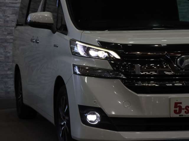 トヨタ ヴェルファイア　ハイブリッド ハイブリッド ２．５ エグゼクティブ ラウンジ Ｅ－ＦＯＵＲ ４ＷＤ H27年 (関東) 99
