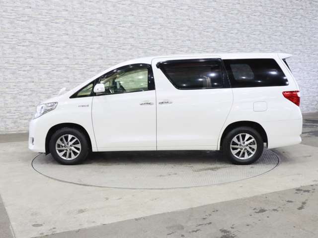トヨタ アルファード　ハイブリッド ２．４ Ｘ ４ＷＤ H26年 (関東) 99