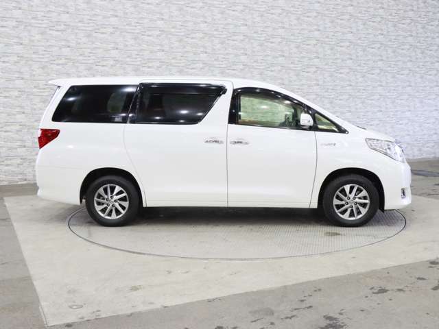 トヨタ アルファード　ハイブリッド ２．４ Ｘ ４ＷＤ H26年 (関東) 99