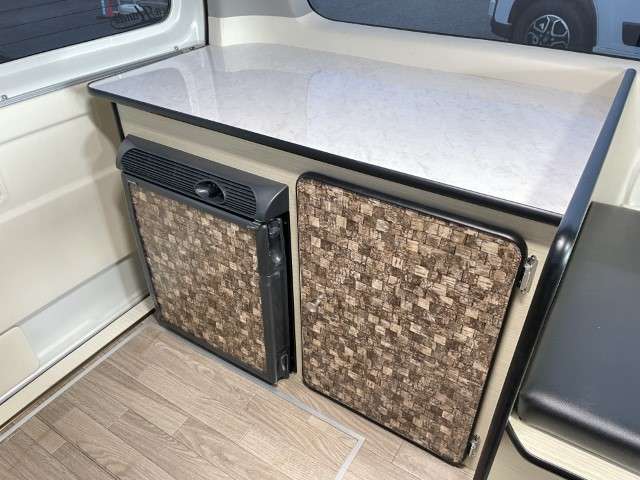 トヨタ ハイエースバン グリーンハンズ H29年 () 99